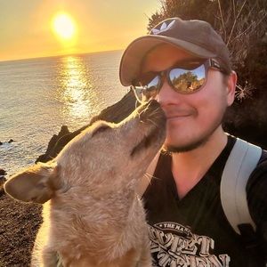 Meet your Posher, Moe